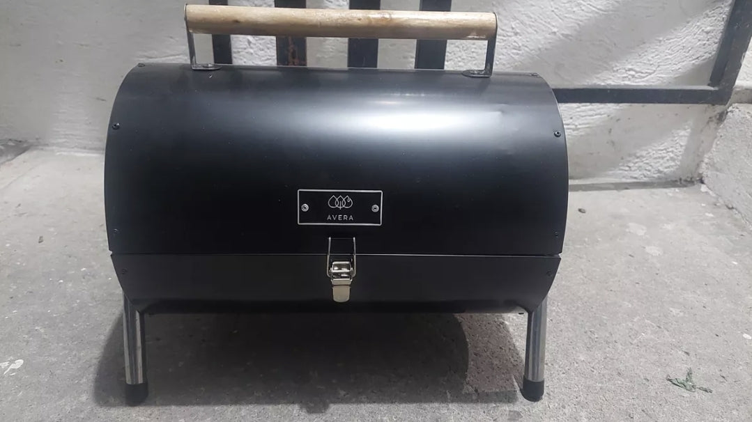Asador de carbón portátil AVERA color negro