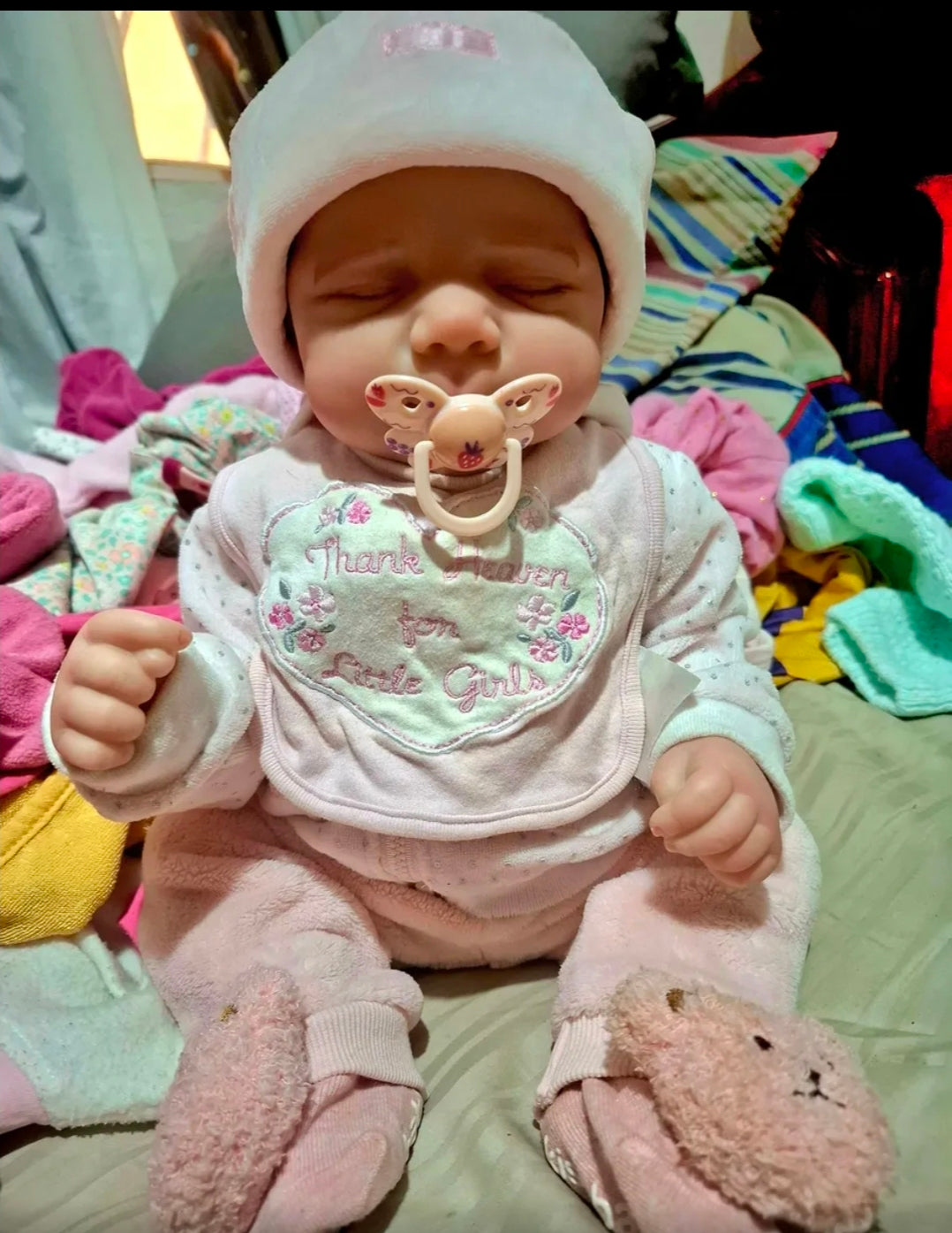 Muñeca niña bebe TIPO reborn cuerpo completo de silicona 50cm