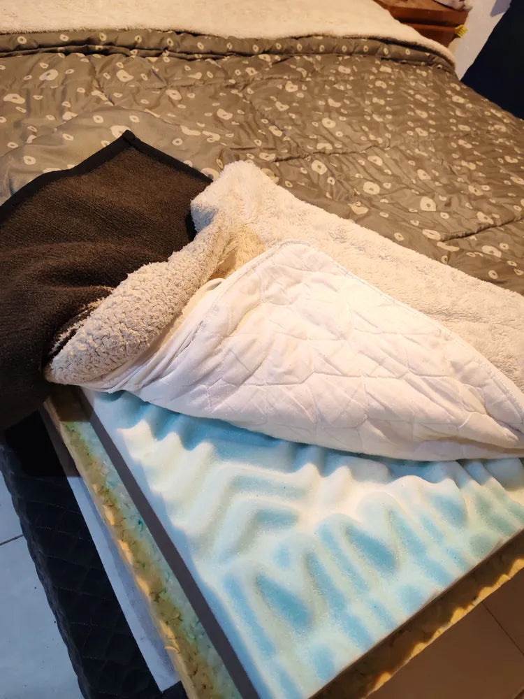 Colchoneta Matrimonial Memory Foam Casita Azul 7 Zonas Gel 8cm