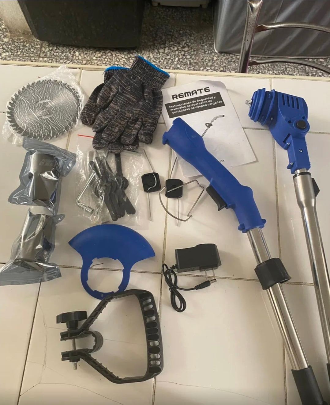 Desbrozadora inalámbrica eléctrica