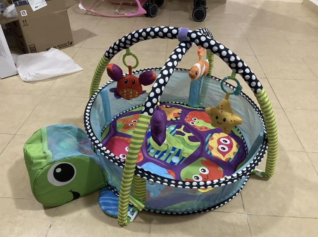 Gimnasio tortuga 3 en 1 con 30 pelotas