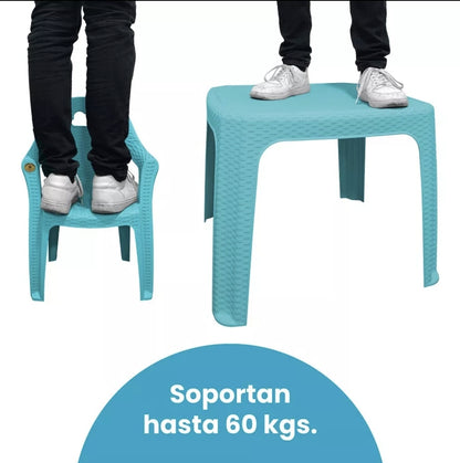 Mesa infantil con sillas tipo Ratan