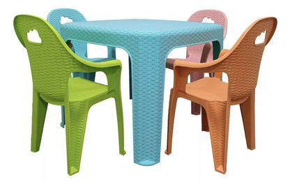 Mesa infantil con sillas tipo Ratan