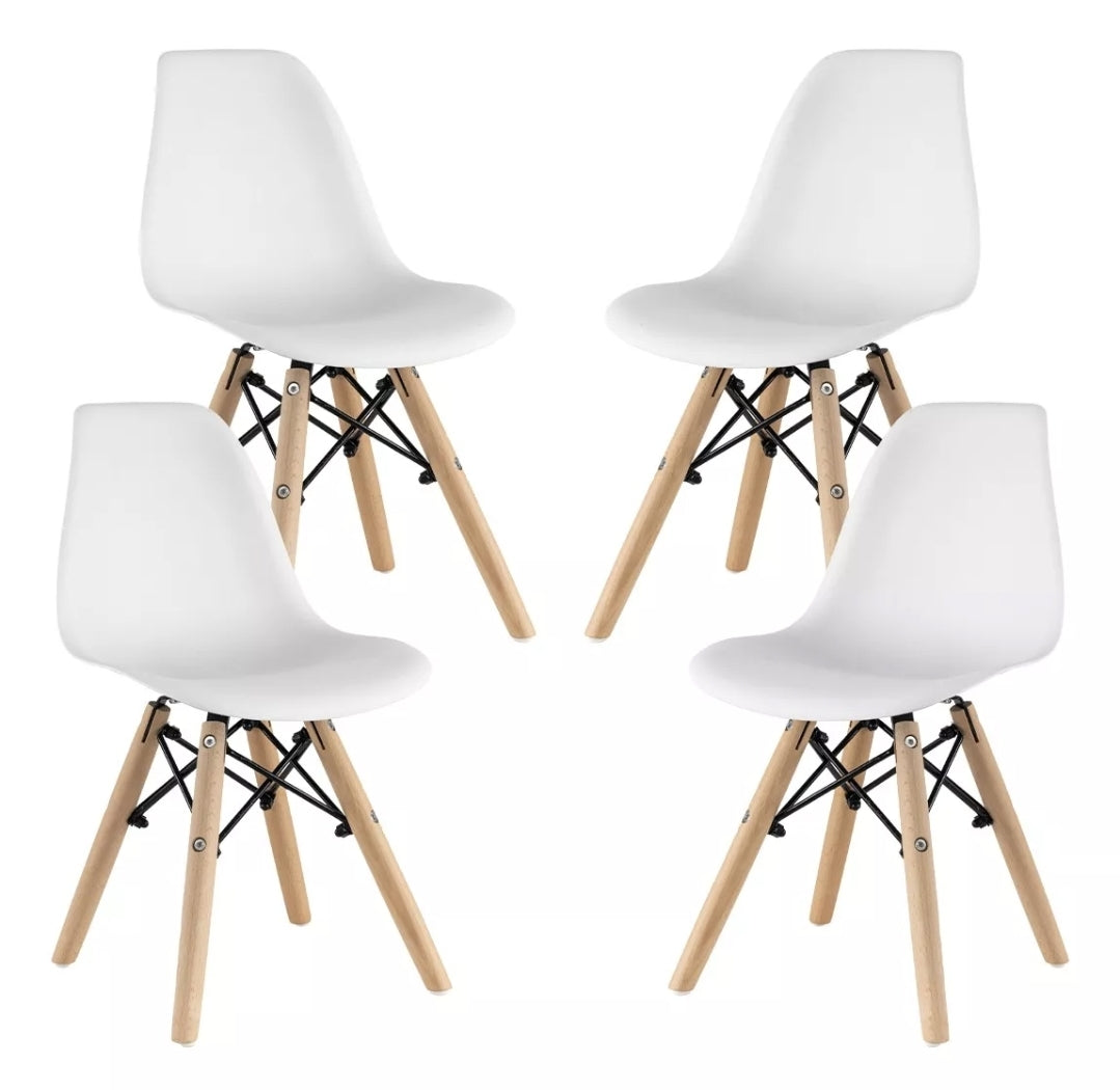 Set 4 sillas eames etapa PREESCOLAR