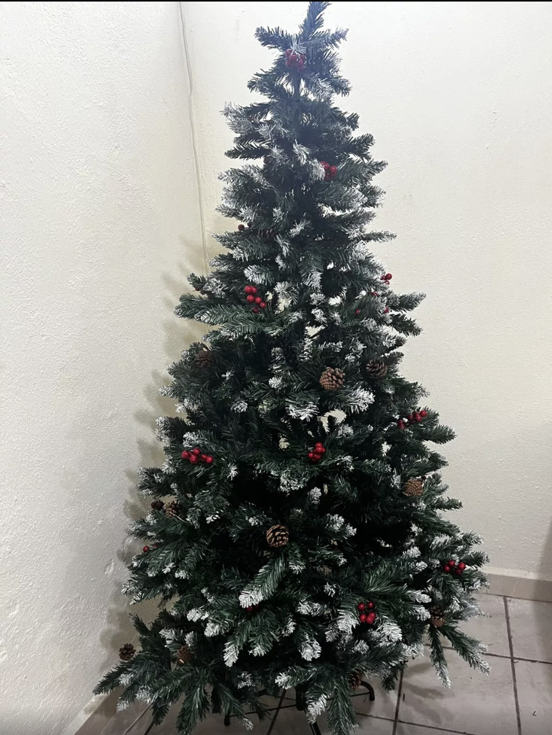 Árbol de Navidad nevado 1.80m 800 ramas