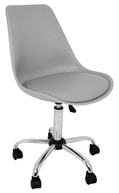 Silla eames ejecutiva con asiento  acochado y rueditas