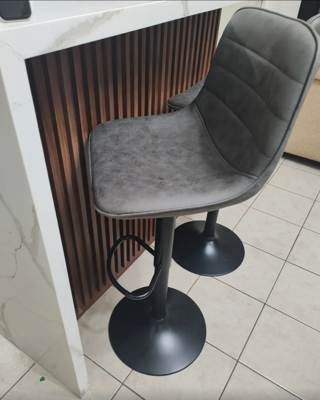 4 bancos altos cuero sintético