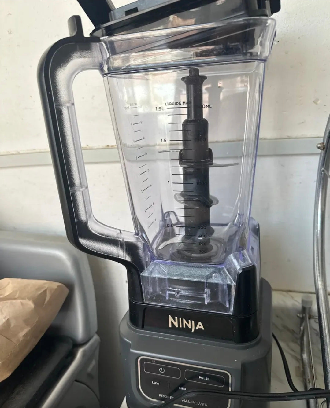 Licuadora Professional Ninja Be200 1000watts Color Gris Obscuro