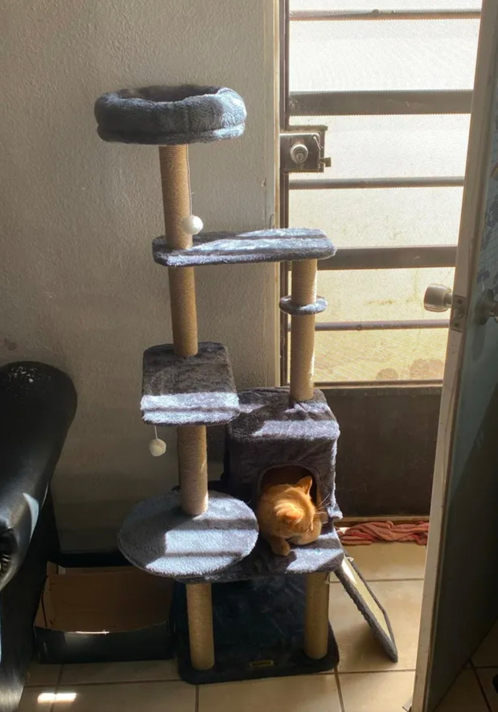 Torre Árbol Rascador Para Gato Con Casa Gris 132cm