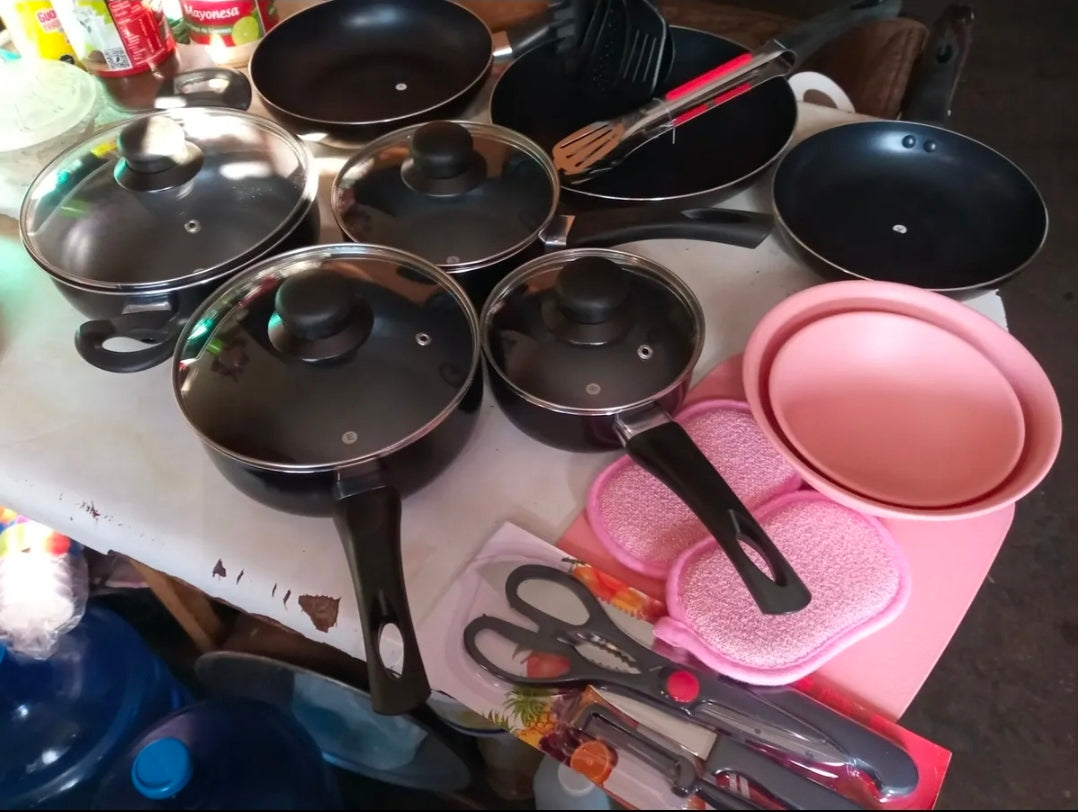 Batería de cocina 27 piezas Aluminio Antiadherente Novry