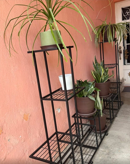 Soporte de metal para plantas  5 niveles