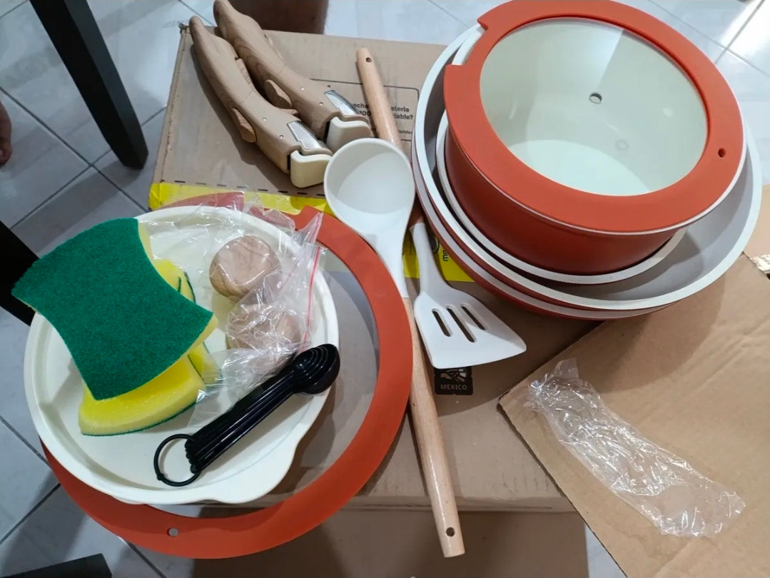 Batería de Cocina Juego de Ollas y Sartenes de Cerámica Antiadherente IronHoof 22 Piezas