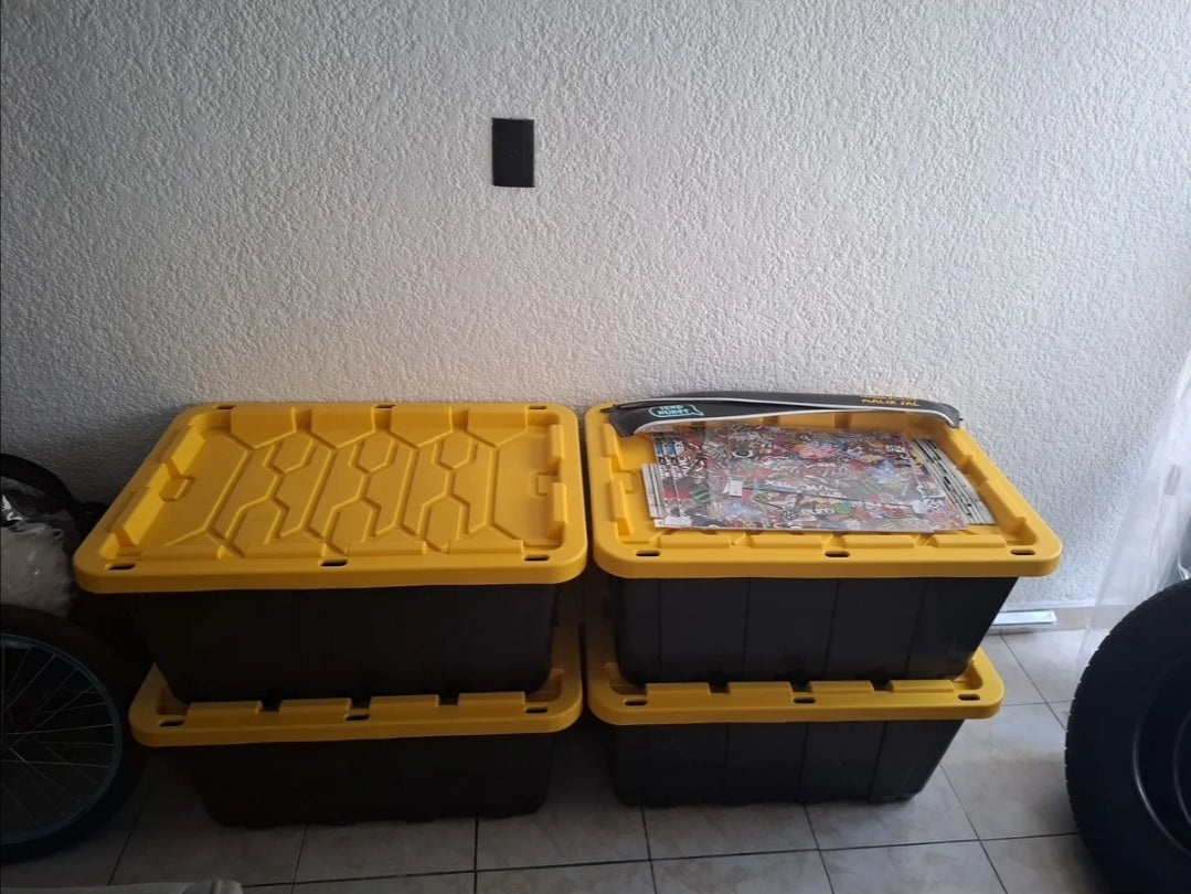 2 cajas de almacenamiento uso rudo 102 L con tapa