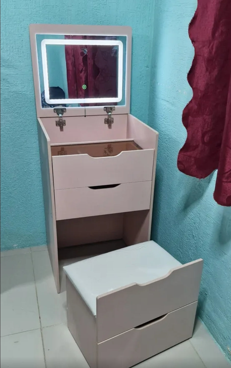 Buró tocador con espejo LED y banco oculto 4 cajones