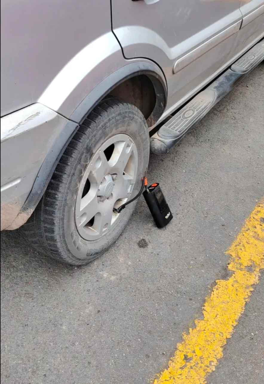 Arrancador De Batería De Auto 8500a Con Inflador Br12