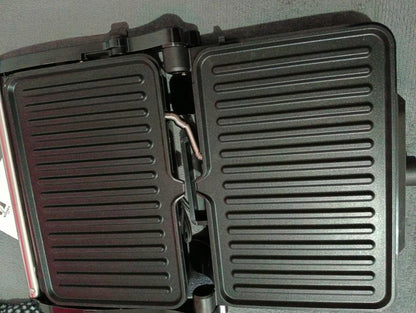 Parrilla eléctrica 2 en 1 Sándwichera 180°