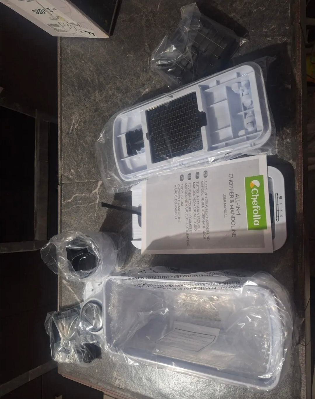 Rallador cortador multifuncional  13 en 1 con contenedor y espiralizador ajustable