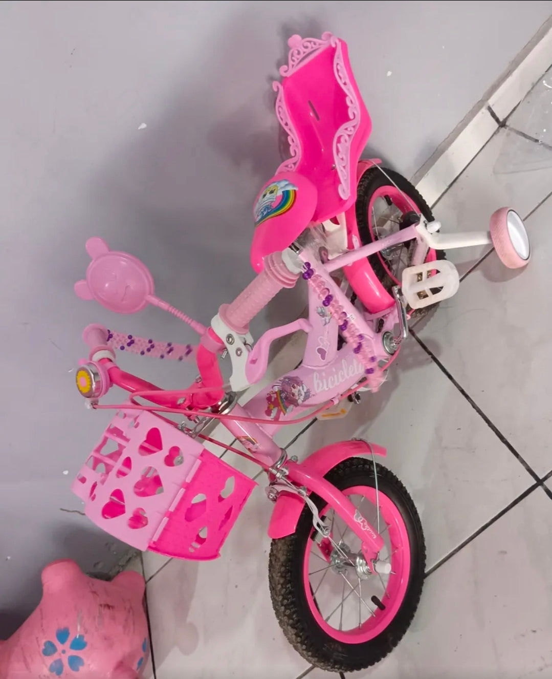 Bicicleta Infantil rosa con canasta y peluche