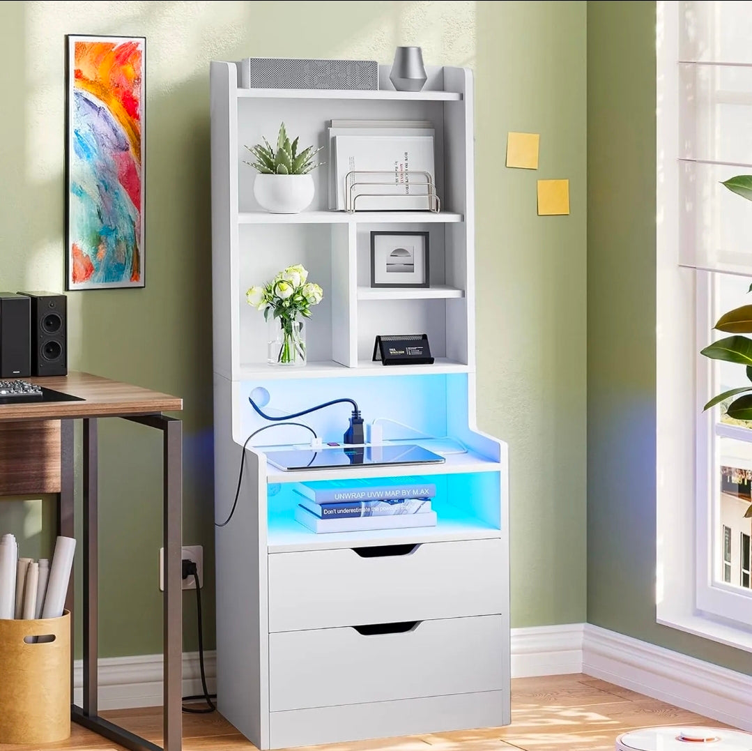 Mesita buró de noche alta con estación de carga y luz Led