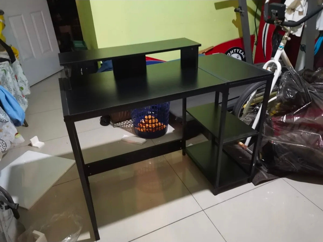 Escritorio para computadora ajustable