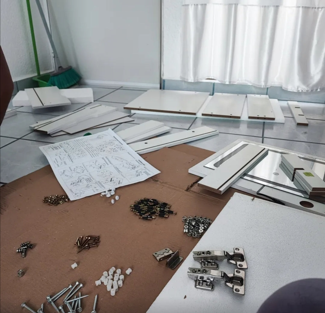 Buró tocador con espejo LED y banco oculto 4 cajones