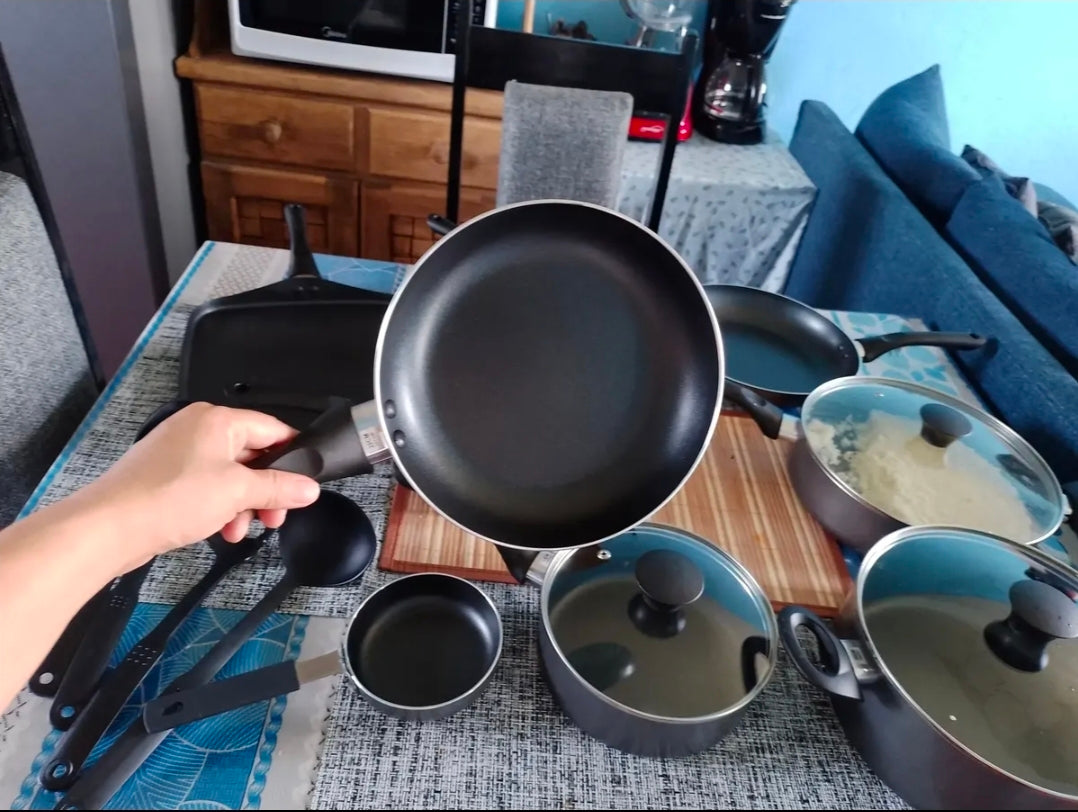 Batería De Cocina 20 Piezas De Aluminio Con Antiadherente Color Negro