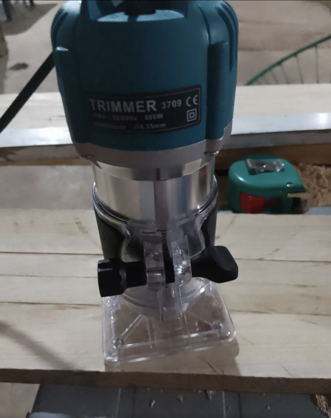 Recortadora Eléctrica Con Accesorios Para Trabajar La Madera