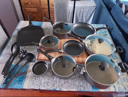 Batería De Cocina 20 Piezas De Aluminio Con Antiadherente Color Negro