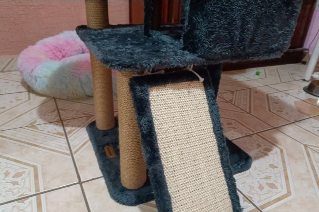 Torre Árbol Rascador Para Gato Con Casa Gris 132cm