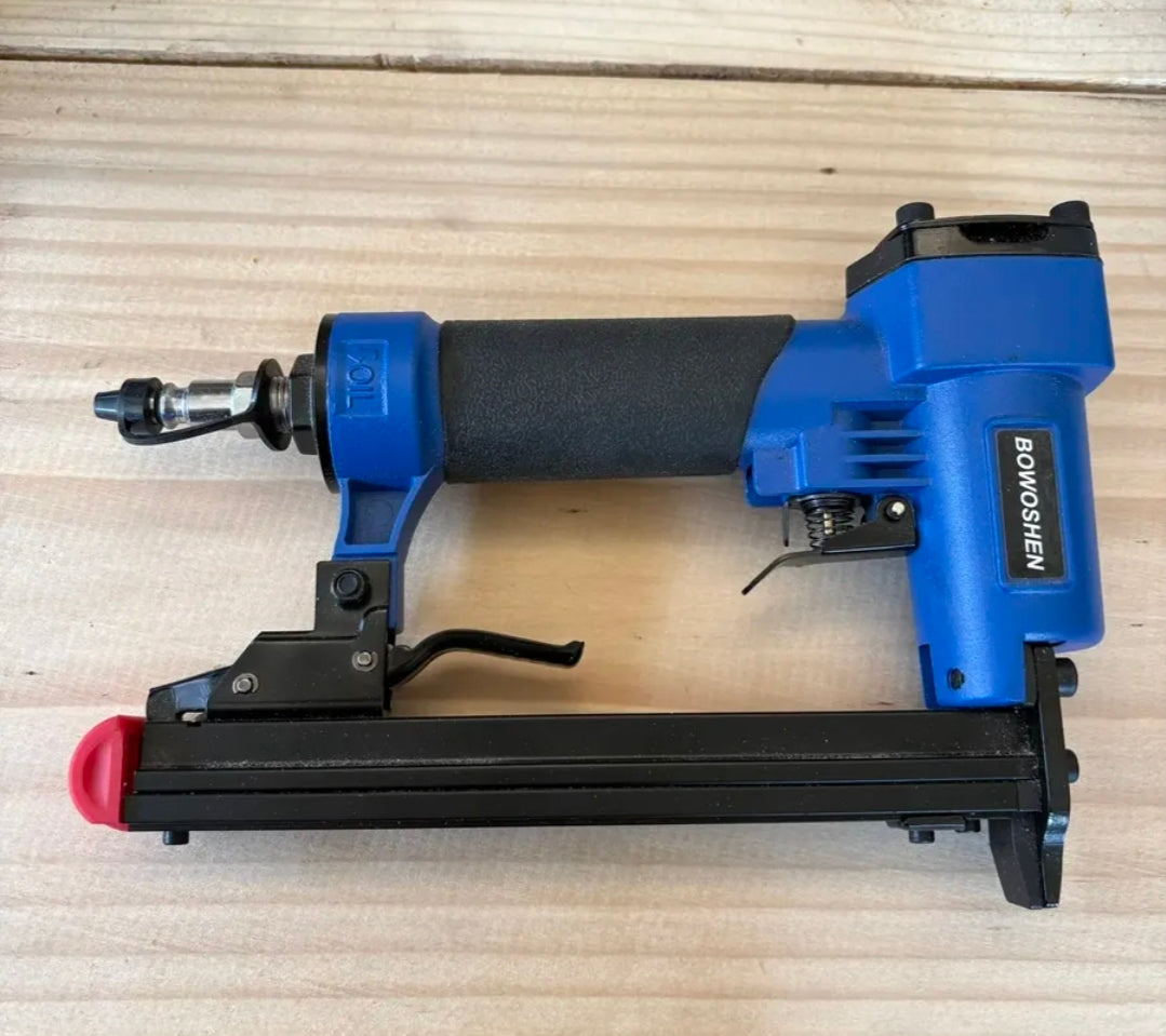 Engrapadora Neumática BOWOSHEN Industrial Profesional Con 1000 Grapas Calibre 22