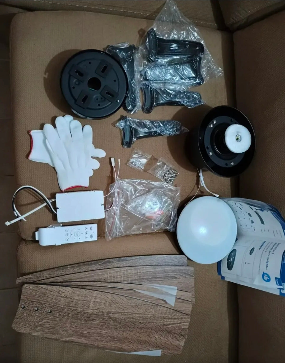 Ventilador De Techo Con Luz Y Mando A Distancia 1.07 M 60hz Negro/Madera